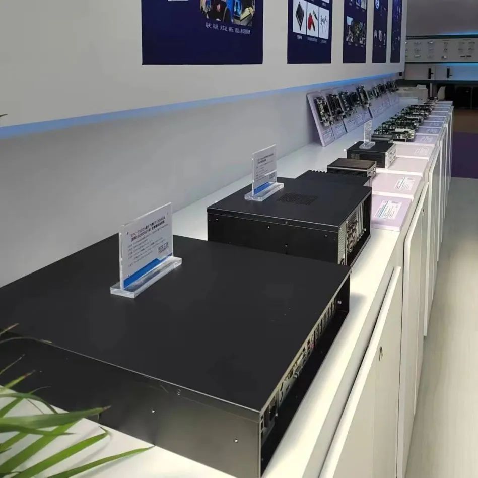 1686116223775944.jpg 1686116223775944.jpg